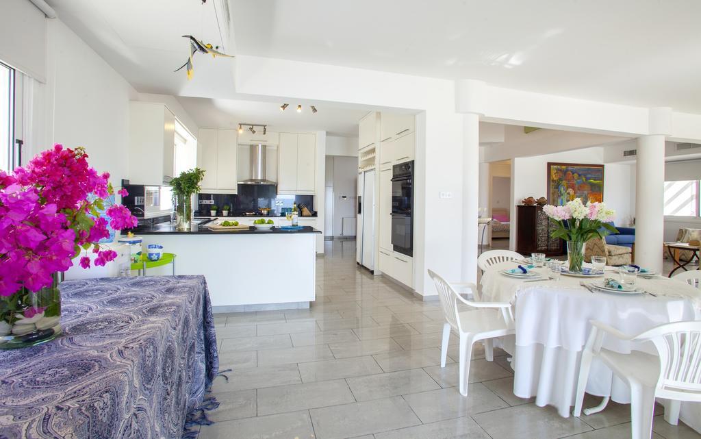 Meneou Beachfront Villa Sunset Perivolia Quarto foto